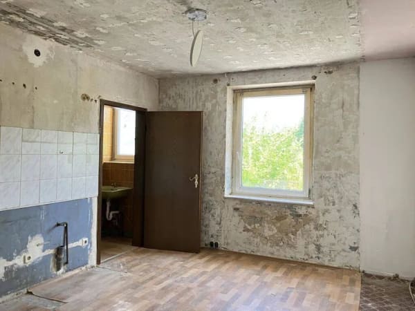 Immobilie in Übach-Palenberg - Interessantes Haus für handwerklich geschickte Käufer - Bild 2