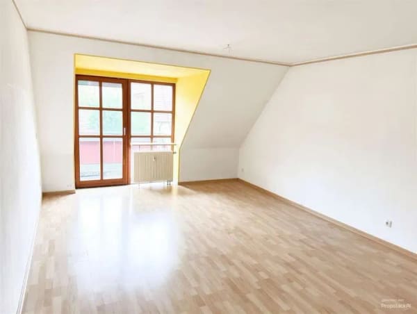 Immobilie in Heinersreuth - Bezugsfreie 2-Zimmer-DG-Wohnung in Altenplos - Bild 1