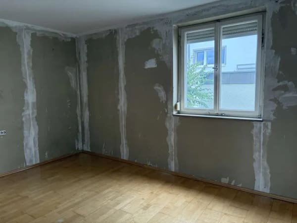 Immobilie in Süßen - 2-3 Familienhaus mit schönem Garten und Garage! Sofort frei! - Bild 3