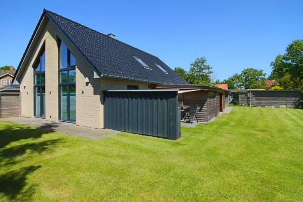 Immobilie in Almdorf - Hochmodern und vielfältig in der Nutzungsmöglichkeit: Wohnhaus mit drei Wohneinheiten in TOP-Zustand - Bild 1