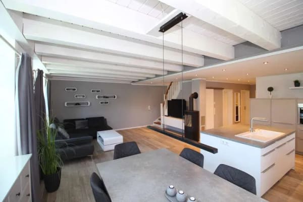 Immobilie in Almdorf - Hochmodern und vielfältig in der Nutzungsmöglichkeit: Wohnhaus mit drei Wohneinheiten in TOP-Zustand - Bild 2