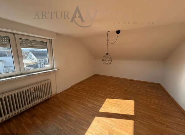 Immobilie in Ettenheim - Mehrfamilienhaus auf großem Grundstück mit Neubaupotenzial - Bild 4