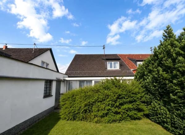 Immobilie in Ensdorf/Saar - Attraktive Doppelhaushälfte mit Wintergarten in guter Wohnlage von Ensdorf - Bild 2