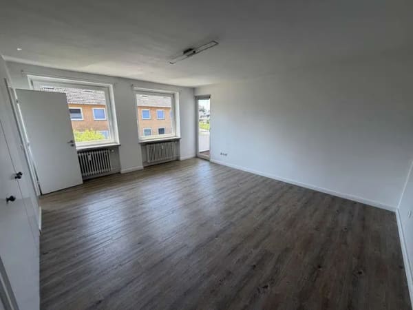 Immobilie in Uetersen - Gemütliches Zuhause mit Balkon und moderner Einbauküche - Bild 2