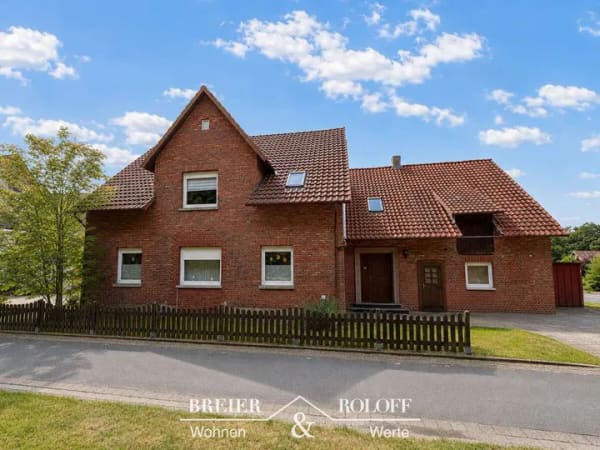 Immobilie in Niedernwöhren - Großzügig, familienfreundlich und voller Möglichkeiten - Einfamilienhaus in Niedernwöhren - Bild 0