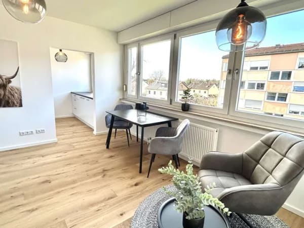 Immobilie in Garching bei München - Noch vermietetes - lichtdurchflutetes Apartment in Garching - frisch saniert mit Stellplatz - Bild 0