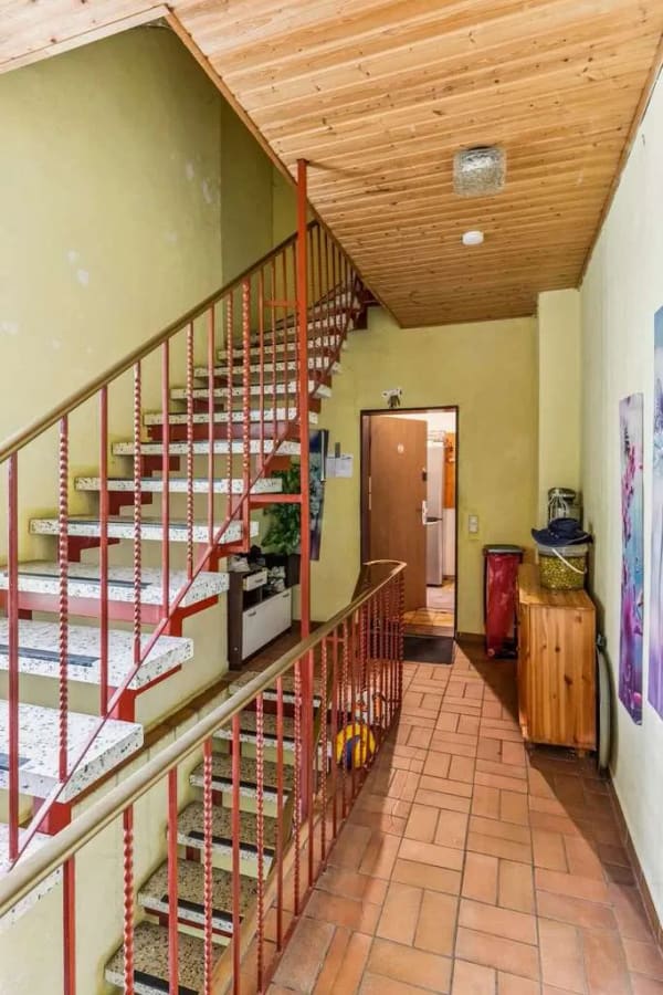 Immobilie in Selb - Attraktive Kapitalanlage | Vermietete 4-Zimmer-Wohnung mit Garage | 7,8 % Bruttorendite - Bild 2