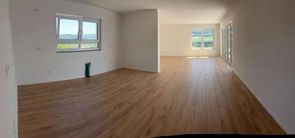 Immobilie in Neuengönna - PROVISIONSFREI! Wohnen mit Charakter: Großzügige 4-Zimmer-Wohnung in Porstendorf mit Blick über Jena - Bild 2