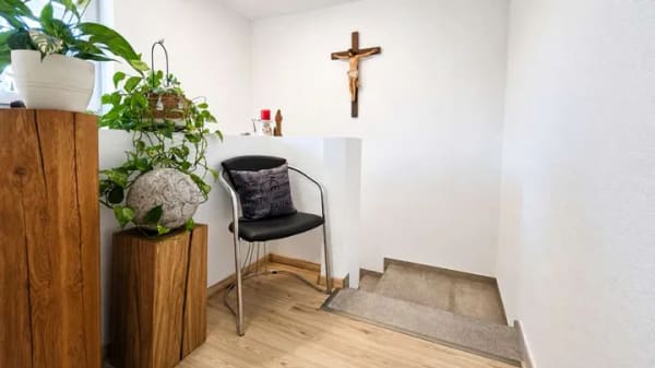 Immobilie in Saldenburg - Saldenburg: 
Doppelhaushälfte mit großzügigem Aussichtsbalkon (2022 Kernsaniert) - Bild 3