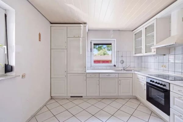 Immobilie in Beimerstetten - Gepflegtes Zweifamilienhaus mit viel Potenzial in ruhiger Lage in Beimerstetten! - Bild 4