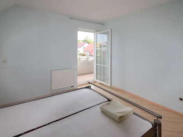 Immobilie in Rasdorf - Einziehen & wohlfühlen - modernes Einfamilienhaus mit Einliegerwohnung in Rasdorf - Bild 4