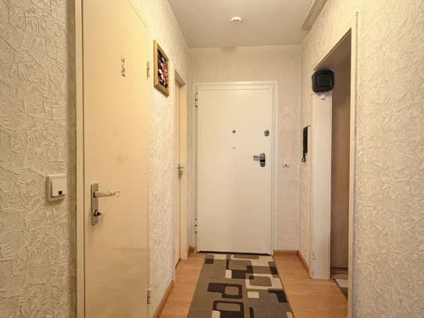 Immobilie in Freiburg im Breisgau - Vermietete 3-Zimmer-Wohnung mit Balkon & TG-Stellplatz auf Erbbaurecht - Bild 3