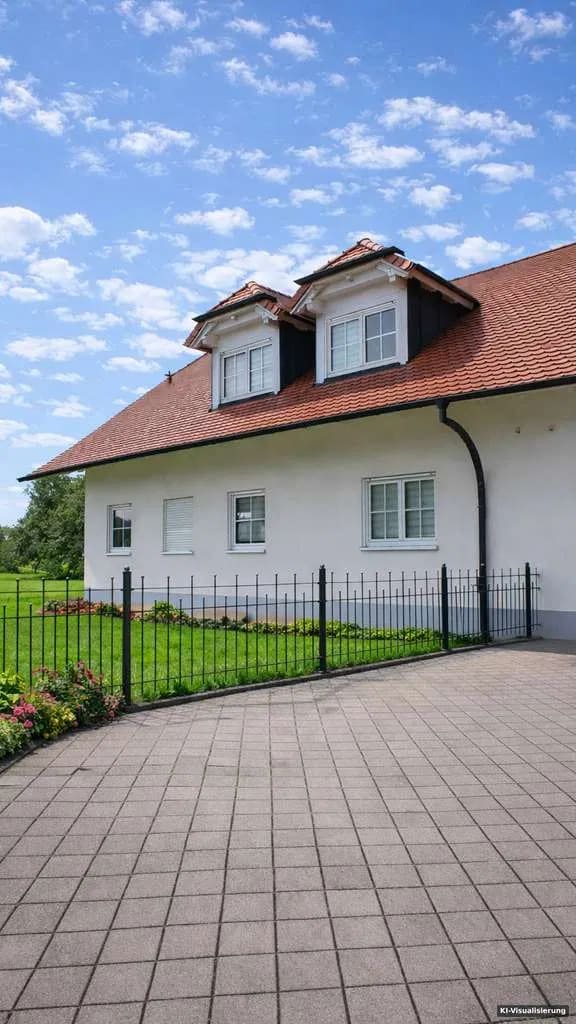 Immobilie in Kirchhaslach - Exklusives Einfamilienhaus mit 6 Zimmern und großem Garten in Kirchhaslach - Bild 0