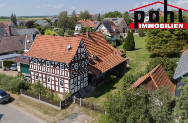 Immobilie in Meeder - Liebhaberobjekt! Denkmalgeschütztes Fachwerkhaus, mit großem Garten und weiterem Baurecht! - Bild 0