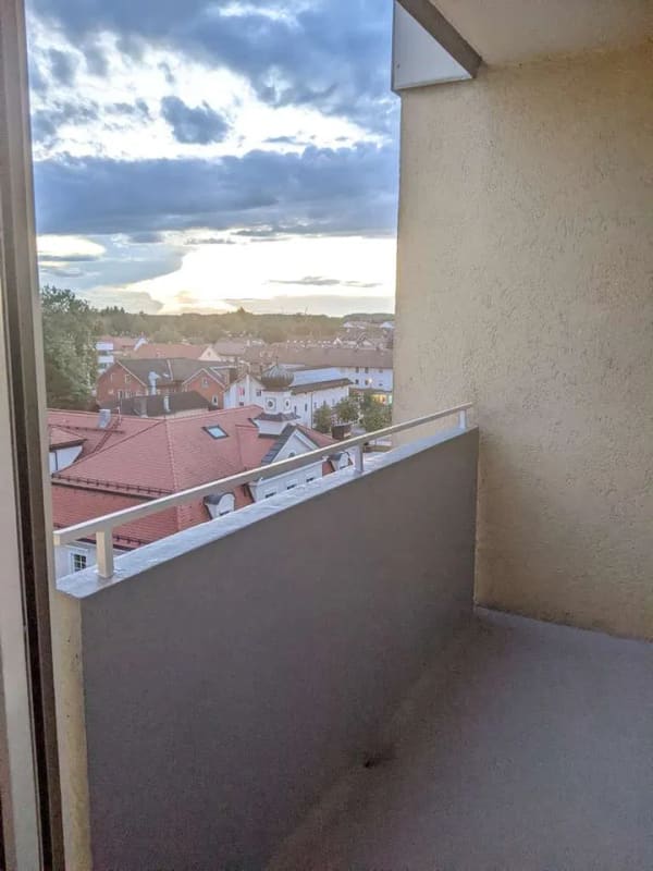 Immobilie in Puchheim - Gut geschnittene 3-Zi-Whg. 77 qm, S-Balkon, 4.OG, Lift, nur 381.000,- - Bild 0