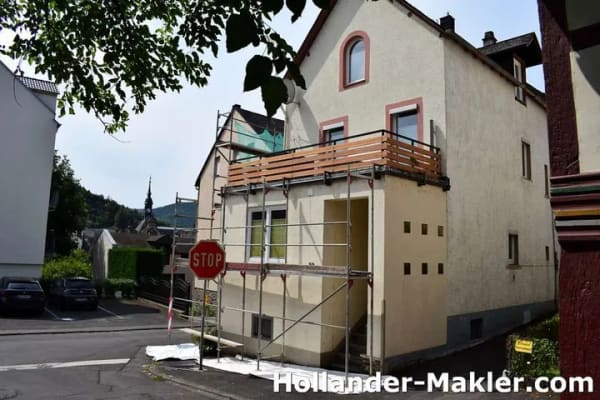 Immobilie in Traben-Trarbach - Charmantes Wohnhaus mit atemberaubendem Blick auf die Grevenburg und das historische Traben-Trarbach - Bild 1