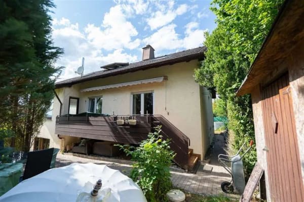 Immobilie in Warthausen - Ein Haus. Drei Wohnwelten. Vielfältige Möglichkeiten. - Bild 2