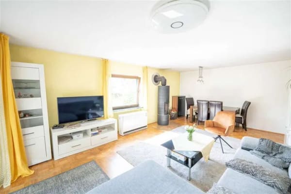 Immobilie in Warthausen - Ein Haus. Drei Wohnwelten. Vielfältige Möglichkeiten. - Bild 4