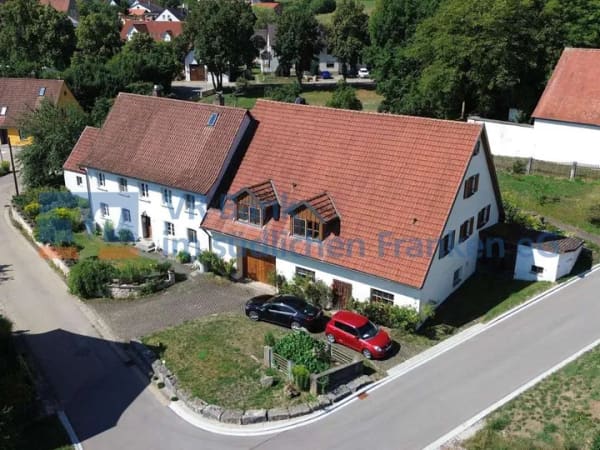Immobilie in Polsingen - Vielseitiges Anwesen mit zwei Wohneinheiten, Scheune und großem Grundstück in Ursheim - Bild 0