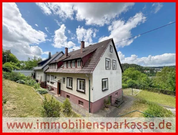 Immobilie in Nagold - Investitionsobjekt mit großem Garten und außergewöhnlicher Aussicht! - Bild 0