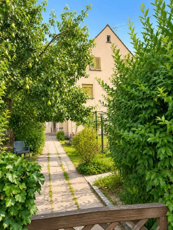 Immobilie in Marbach am Neckar - Solides Mehrfamilienhaus mit 5 Wohneinheiten auf 600 m² Grundstück in Marbach am Neckar! - Bild 0