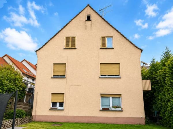 Immobilie in Marbach am Neckar - Solides Mehrfamilienhaus mit 5 Wohneinheiten auf 600 m² Grundstück in Marbach am Neckar! - Bild 1