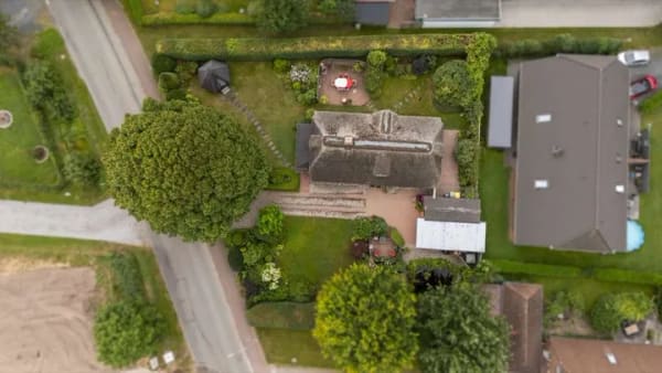 Immobilie in Risum-Lindholm - Friesische Tradition neu erlebt: Charmanter Reetdach-Traum mit modernem Wohngefühl - Bild 2