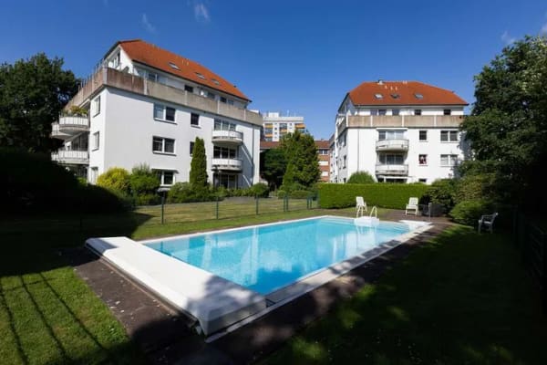 Immobilie in Kaltenkirchen - Charmante Kapitalanlage in gepflegter Wohnanlage mit Pool und Balkon - Bild 0