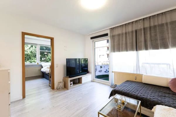 Immobilie in Kaltenkirchen - Charmante Kapitalanlage in gepflegter Wohnanlage mit Pool und Balkon - Bild 2