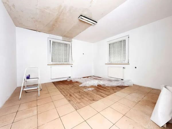 Immobilie in Windsbach - Leerstehendes 3-Familienhaus in zentraler Lage – über 5 % Renditepotenzial - Bild 4