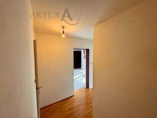 Immobilie in Lahr/Schwarzwald - 1-Zimmer-Eigentumswohnung als Kapitalanlage – Vermietet, mit Balkon und Stellplatz - Bild 2