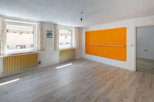 Immobilie in Memmingen - Wohnen wie im eigenen Haus – Historischer Charme auf drei Ebenen - Bild 2