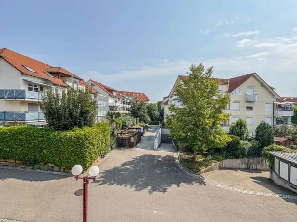 Immobilie in Marbach am Neckar - Selbstbezug oder Kapitalanlage
Tolle 2-Zi.-Whg. mit Balkon und TG-Stellplatz - Bild 0