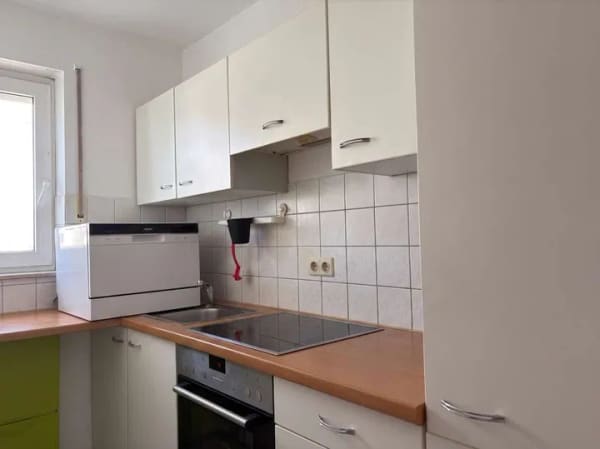 Immobilie in Marbach am Neckar - Selbstbezug oder Kapitalanlage
Tolle 2-Zi.-Whg. mit Balkon und TG-Stellplatz - Bild 3