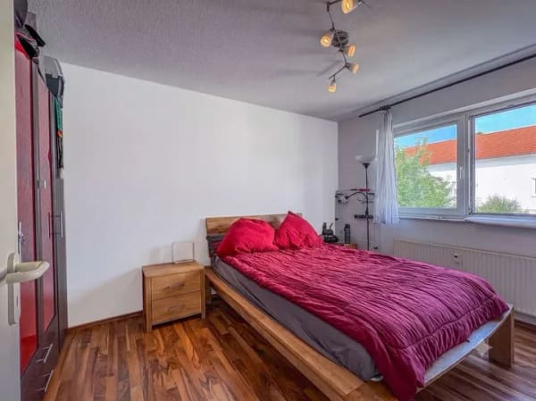 Immobilie in Marbach am Neckar - Selbstbezug oder Kapitalanlage
Tolle 2-Zi.-Whg. mit Balkon und TG-Stellplatz - Bild 4