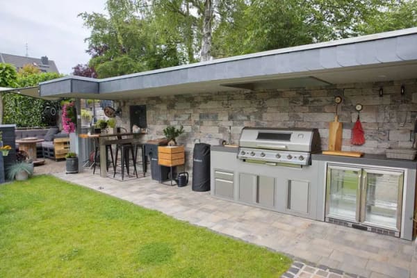 Immobilie in Düsseldorf - Dreiparteienhaus mit Gartenparadies - Bild 3