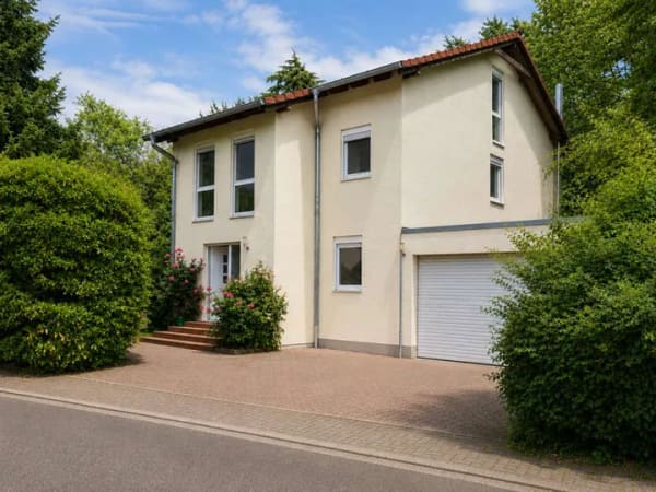 Immobilie in Sinzheim - Freistehendes Einfamilienhaus mit Einliegerwohnung – Sinzheim bei Baden-Baden - Bild 0