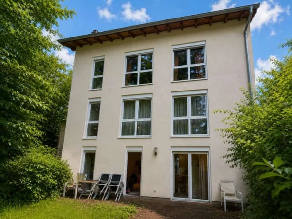 Immobilie in Sinzheim - Freistehendes Einfamilienhaus mit Einliegerwohnung – Sinzheim bei Baden-Baden - Bild 1