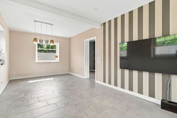 Immobilie in Eversmeer - Ein Zuhause für Mensch & Tier – Hochwertig saniertes Fehnhaus mit viel Freiraum - Bild 3
