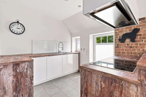 Immobilie in Eversmeer - Ein Zuhause für Mensch & Tier – Hochwertig saniertes Fehnhaus mit viel Freiraum - Bild 4
