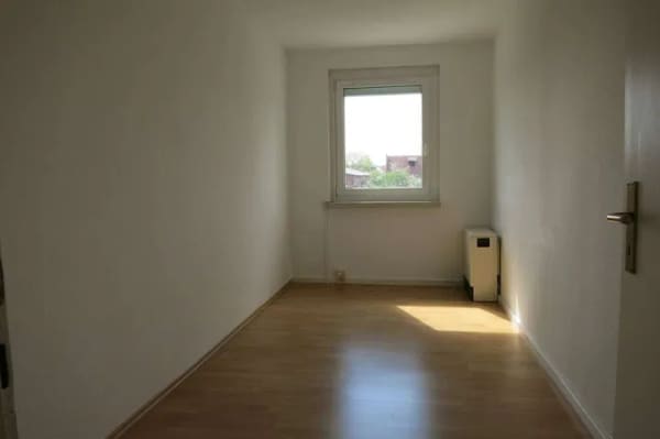 Immobilie in Wiedemar - 4-Raum-Wohnung in supergepflegtem Haus, gute Kapitalanlage - Bild 4