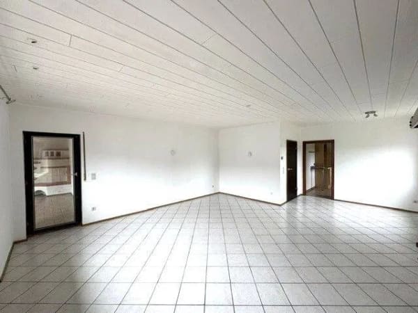 Immobilie in Thallichtenberg - Großzügiges Einfamilienhaus mit Einliegerwohnung in ruhiger Ortsrandlage und herrlichem Fernblick - Bild 4