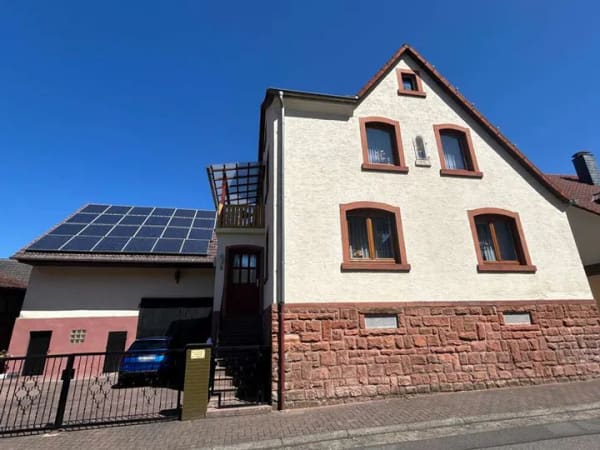 Immobilie in Leidersbach - Gemütlich wohnen: Gepflegtes Einfamilienhaus mit sonnigem Garten! - Bild 3