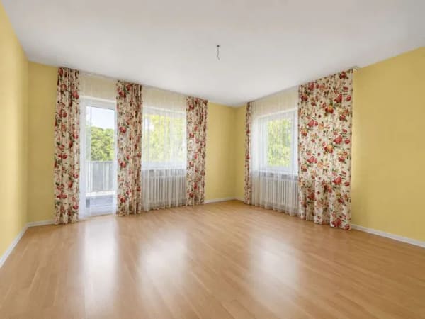 Immobilie in Himmelstadt - Seltene Gelegenheit: Gepflegtes Zweifamilienhaus mit zwei Wohneinheiten und Garten - Bild 2