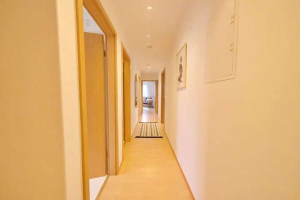 Immobilie in Speichersdorf - Wohngefühl wie im eigenen Haus – Erdgeschosswohnung mit Terrasse & Garten! - Bild 1