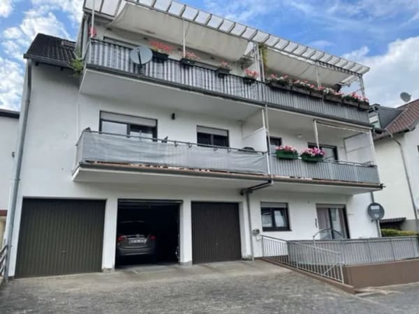 Immobilie in Wachtberg - Wachtberg-Berkum, Mehrfamilienwohnhaus mit 5 Wohnungen, 3 Garagen, voll vermietet in zentraler  Lage - Bild 3