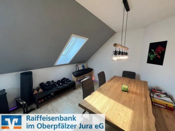 Immobilie in Nittendorf - Dachgeschosswohnung in Nittendorf - Bild 1