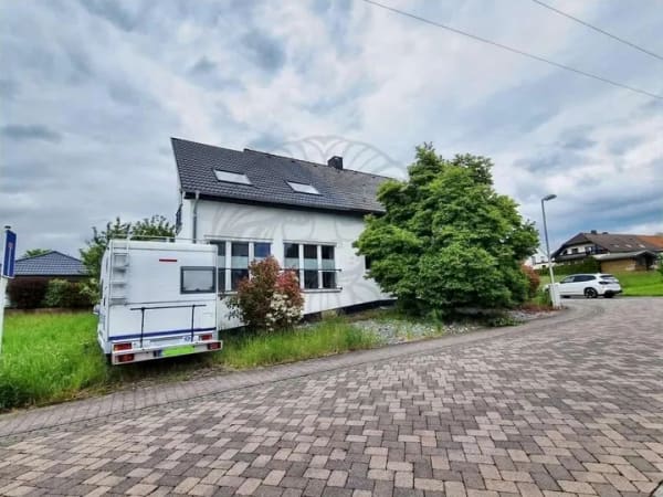 Immobilie in Caan - Gemeinde Caan: Neuwertiges Einfamilienhaus für die große Familie mit Garten in ruhiger Wohnlage - Bild 3