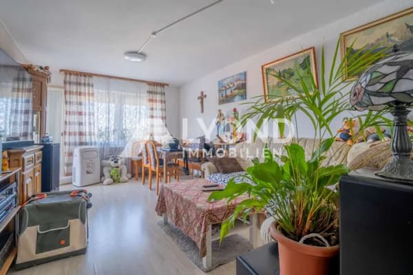 Immobilie in Metzingen - Eine 2 Zimmer Wohnung sucht Sie als neuen Eigentümer! - Bild 1