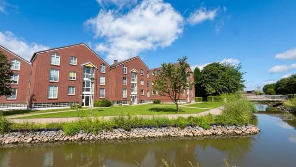 Immobilie in Glückstadt - Charmante 2-Zimmer-Wohnung mit Balkon in Glückstadt - Bild 0
